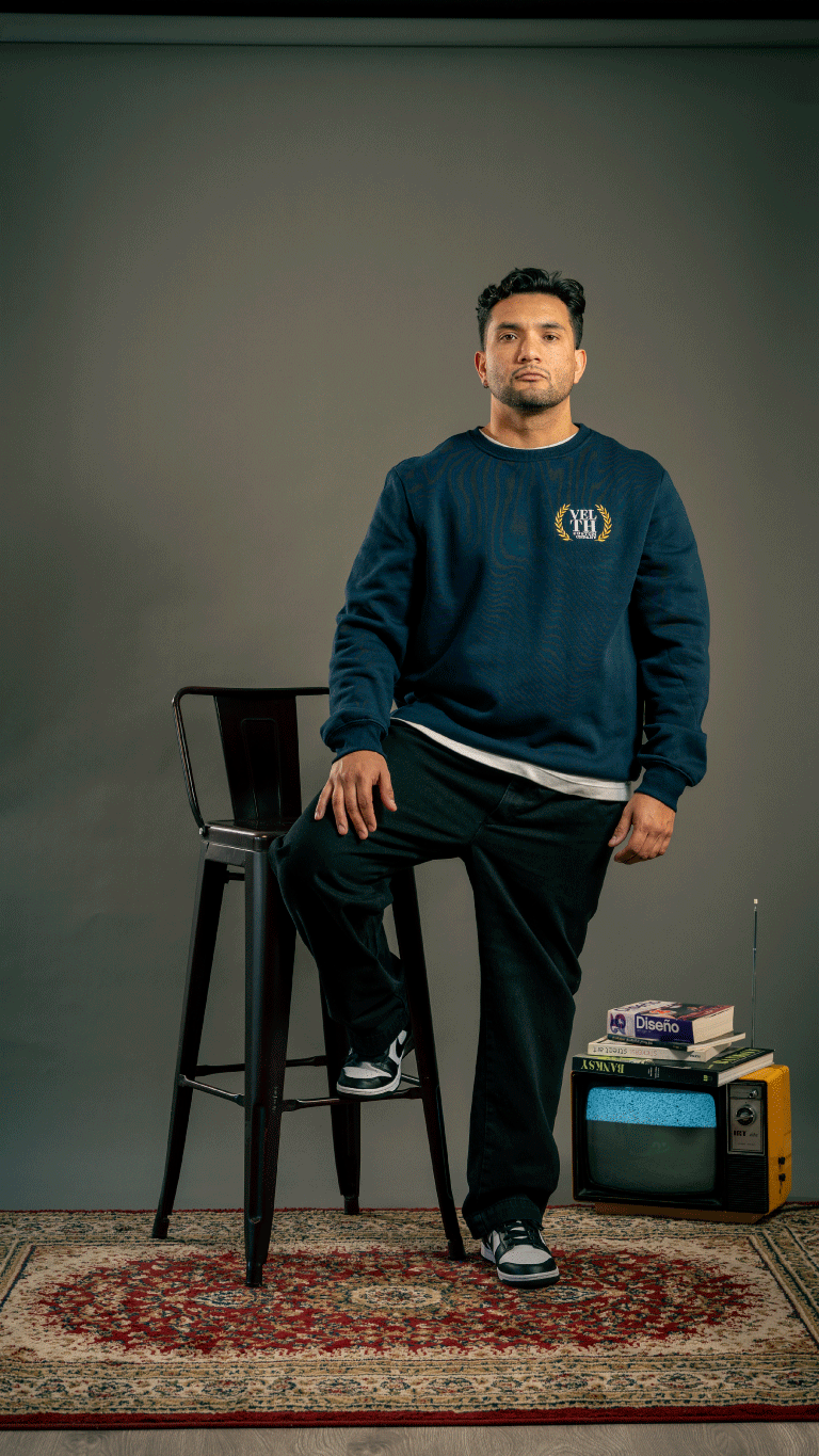 VELTH CLUB Crewneck / Blue Navy