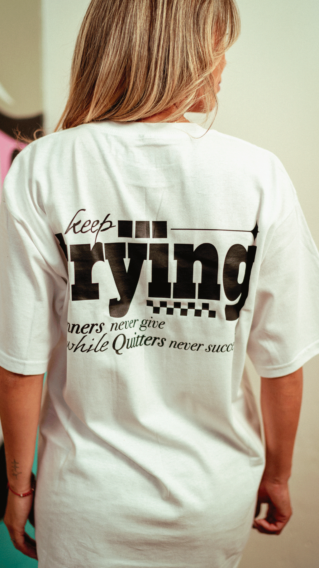 T-shirt Velth Blanca "TRYING"