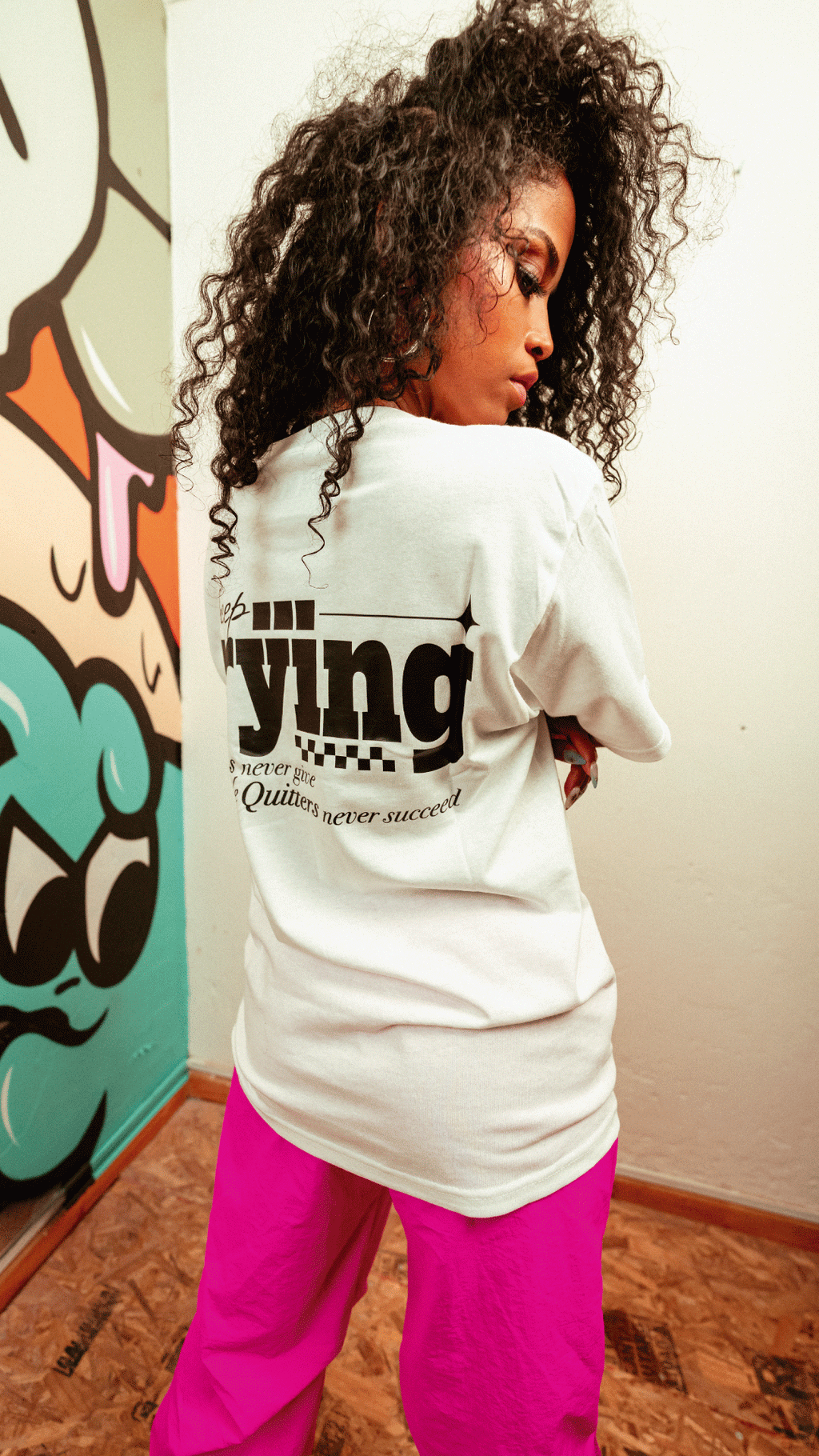 T-shirt Velth Blanca "TRYING"